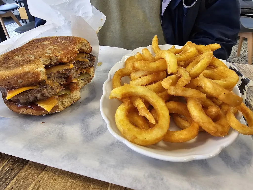 Susanne Pearson_UNCLE SAM'S Burger_Tirschenreuth_review
