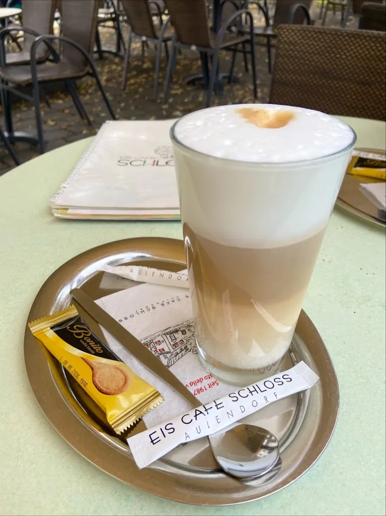 dandanbs (dandanbs)_Eiscafe Schloss_Aulendorf_review