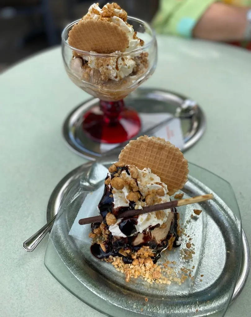 Marion_Eiscafe Schloss_Aulendorf_review