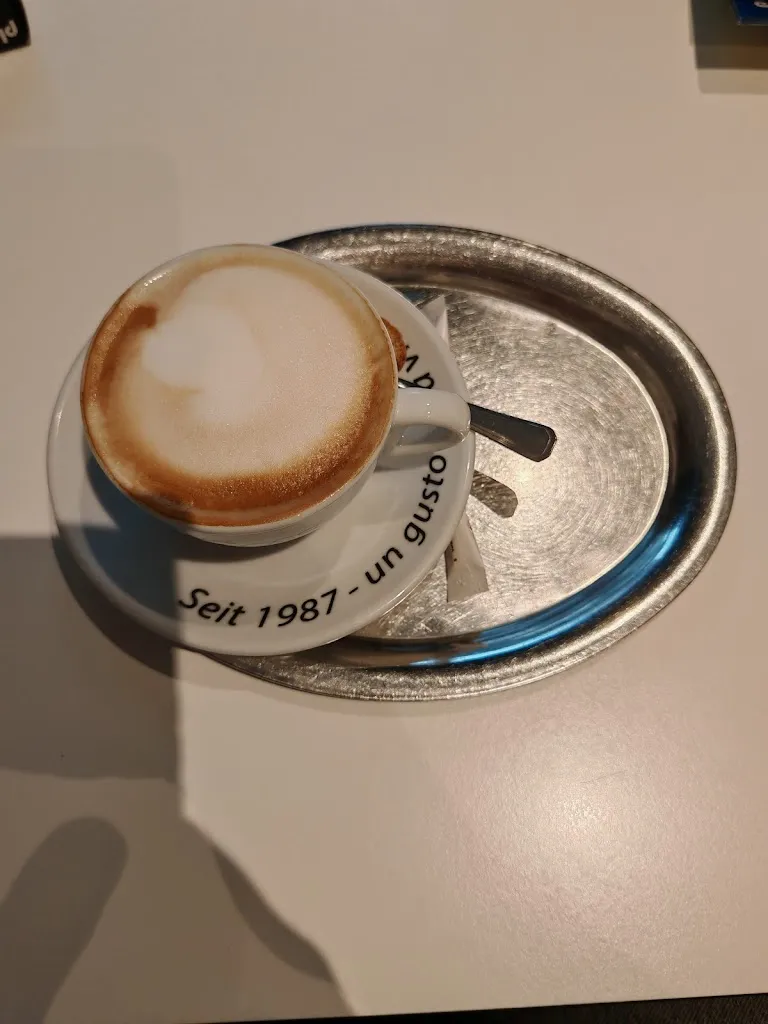 Eiscafe Schloss_Aulendorf_slider_image_3