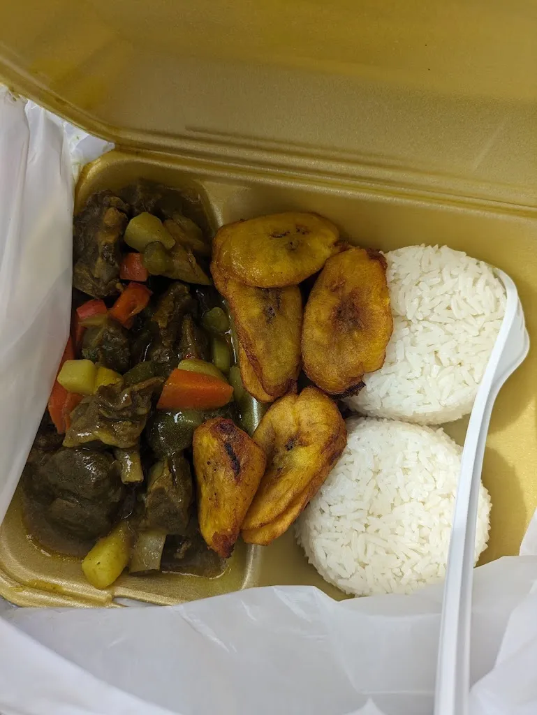 Andrew Davis_Rhaatid Authentic Jamaican Cuisine_Oberpfalz_review
