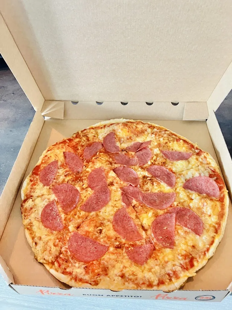 Keishla SotoCruz_Restaurant L'italiano Pizza e Pasta Bar_Oberpfalz_review