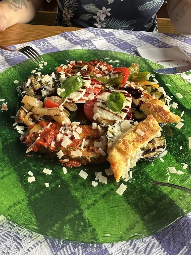 CurtWhiskey_Pizzeria Bella Napoli_Johanniskirchen_review