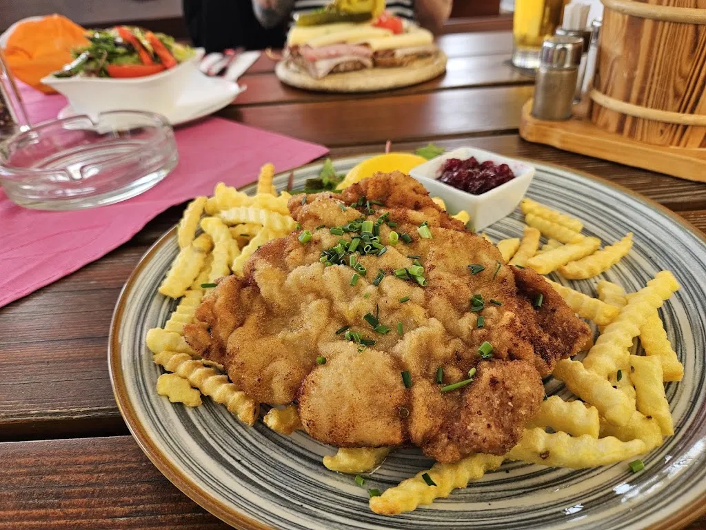 Meraner Kutscherstadler (Gasthof- Reiter Julbach)_Austria_slider_image_2