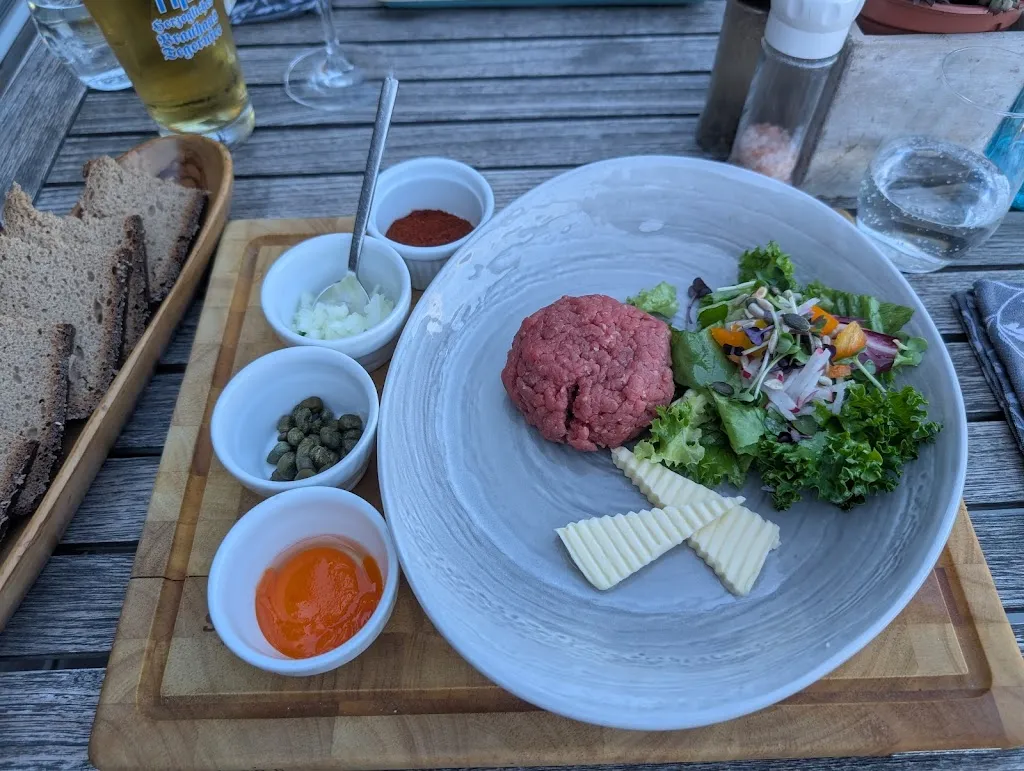 Marius_Büttner Stub‘n_Johannesberg_review