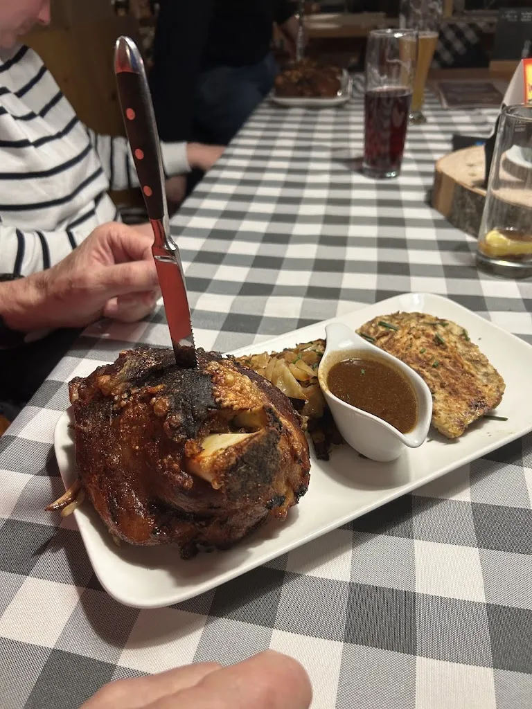 Totti Netzrot_Wirtshaus Schützenstadl_Mosbach_review