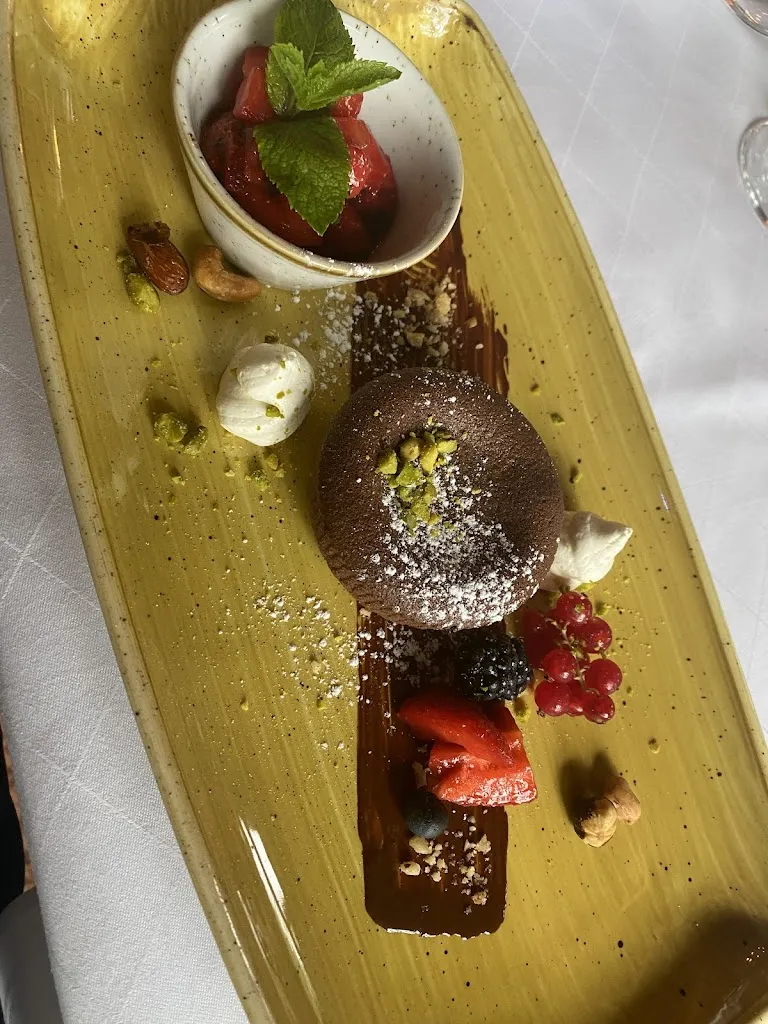 Kinga Ludescher_Seehaus Schreyegg - Restaurant - Biergarten_Ammersee_avis