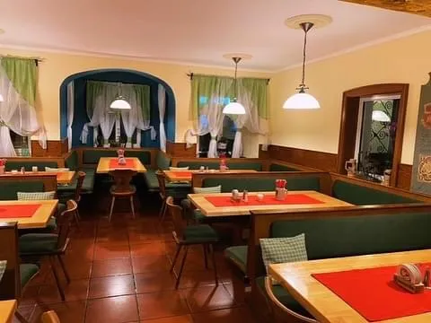 Gasthof Zur Post - Ungarische und Bayerische Restaurant_Ammersee_slider_image_3
