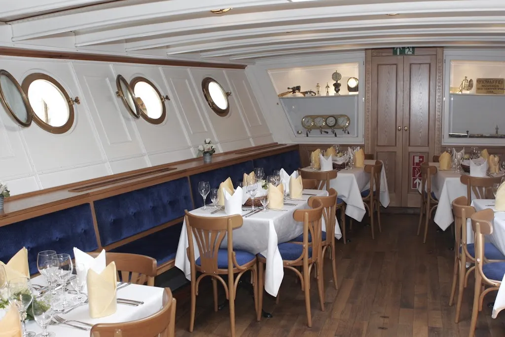 Schiffsgastronomie Ammersee Paul Müller restaurant in Ammersee