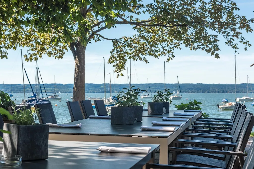 STEG 32 - Restaurant & Lounge ristorante a Ammersee