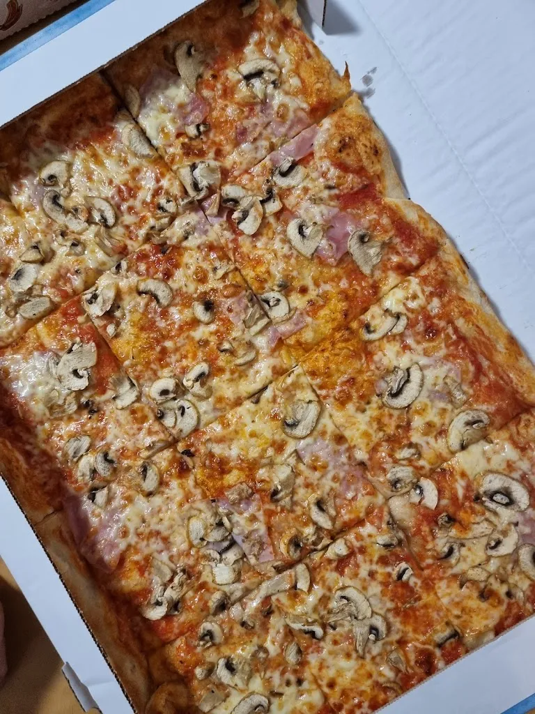 Jovana Vujnov_PiZZA SERVICE DA TONi_Wörishofen_review