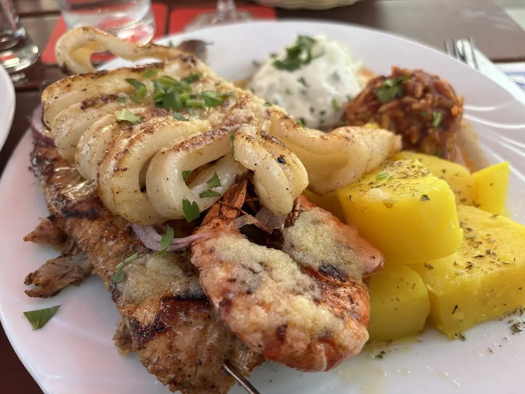 Syros Restaurant_Karlshuld_slider_image_2
