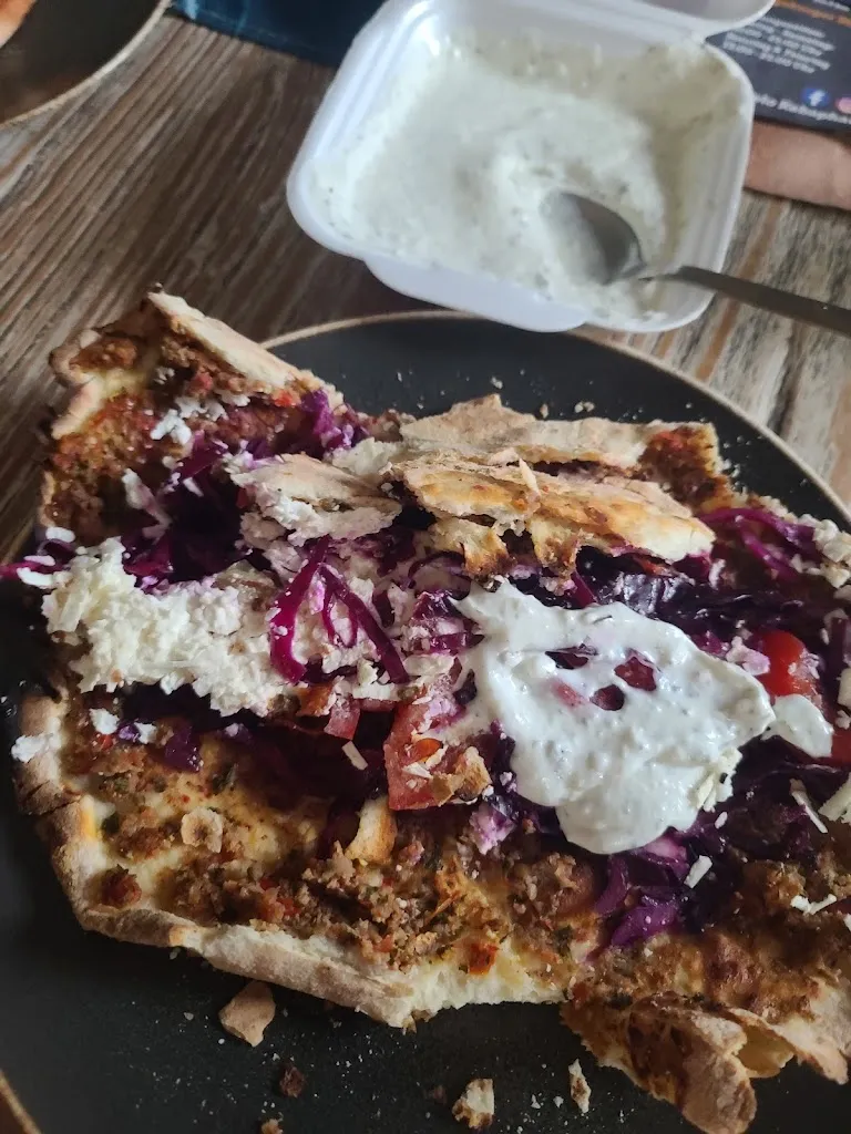 Britta Weihs_Selo Kebaphaus_Karlshuld_recensione