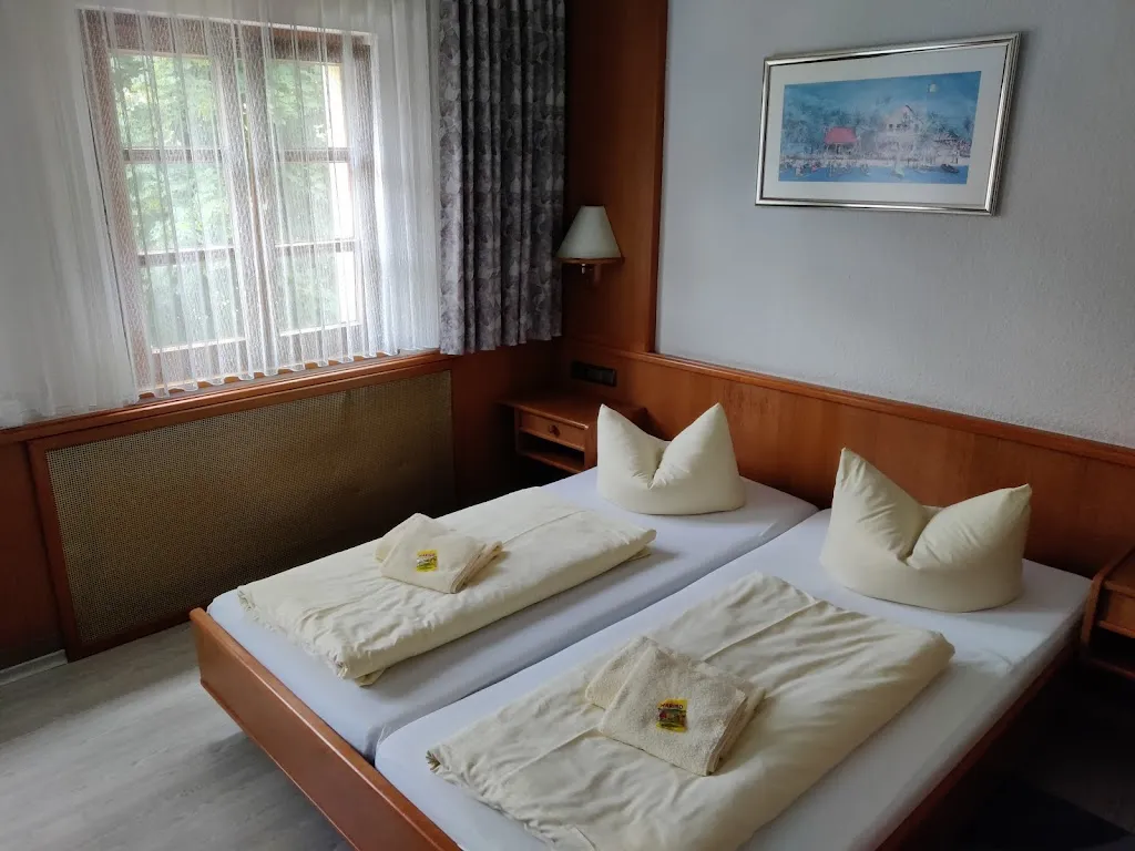 Gasthof Schwarzer Bar restaurant in Kastl