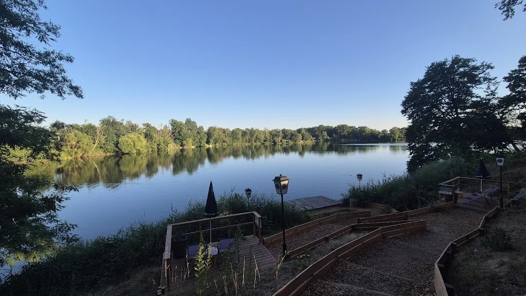 Tom Brennan_Wirtshaus am See_Main_review