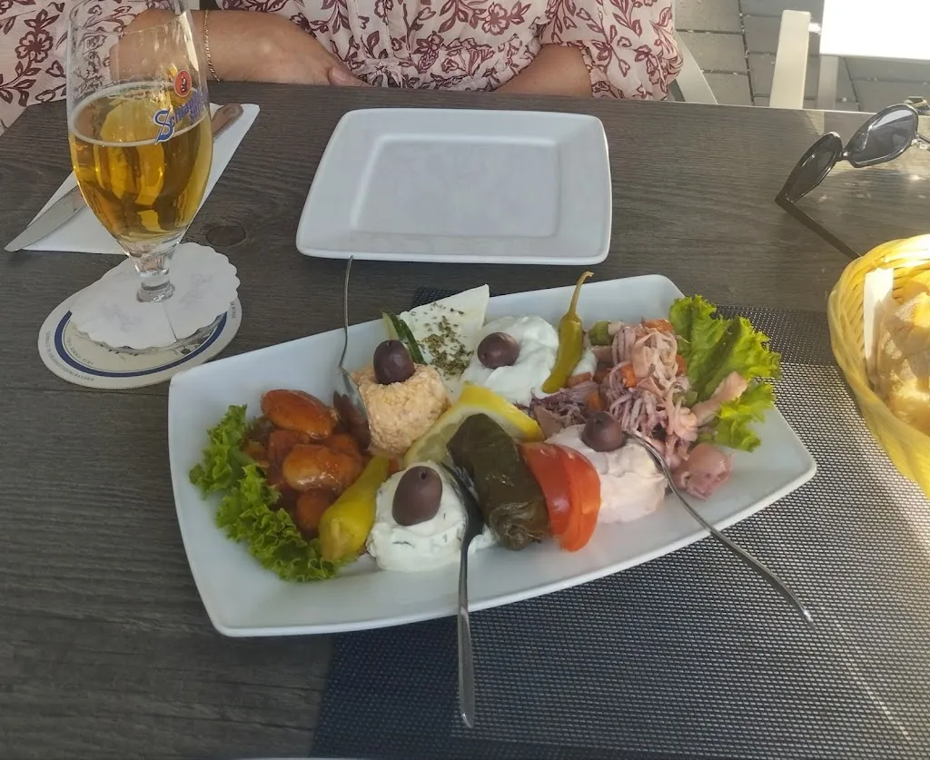 Agathe Rathke_Restaurant Poseidon zum Schützenhaus_Main_review