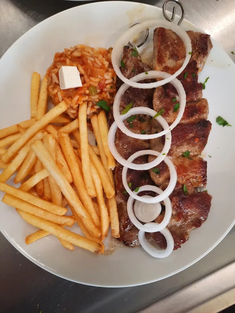 Zur Rosa_Main_slider_image_3