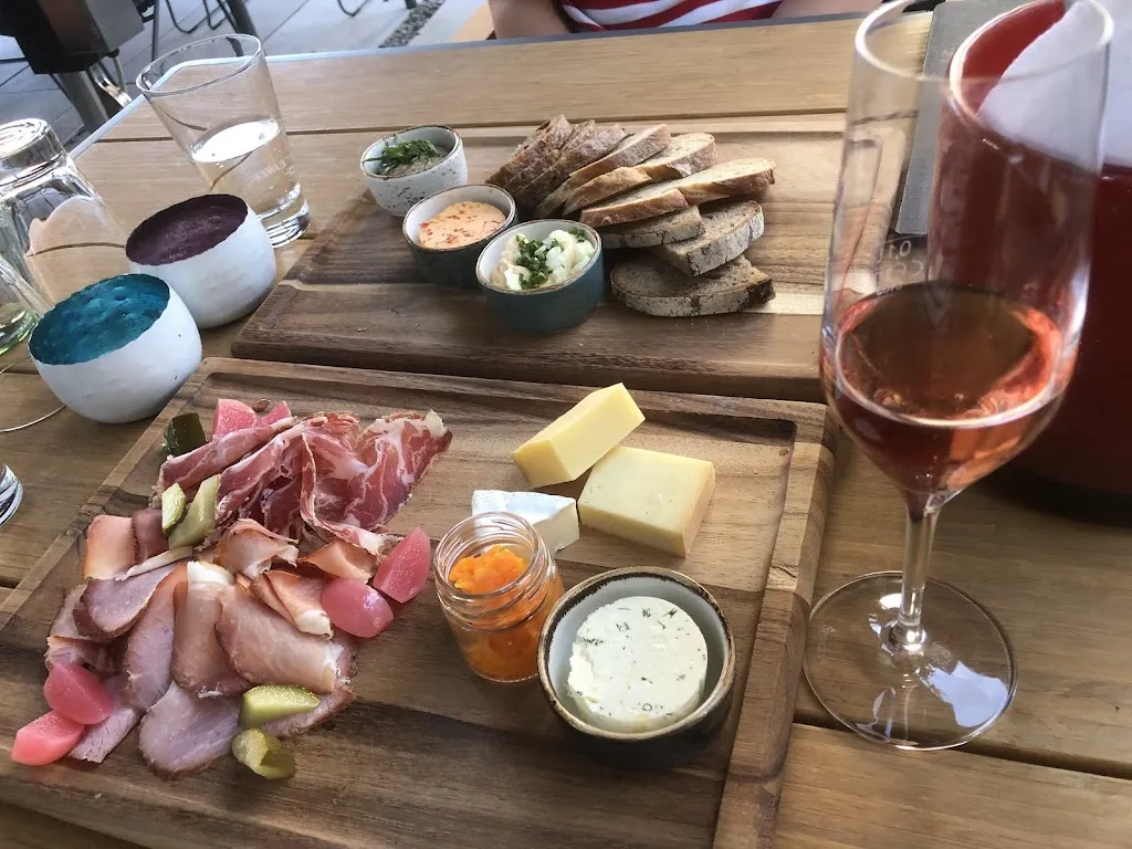 Menu_Emmas Weinbar_Main_immagine_8