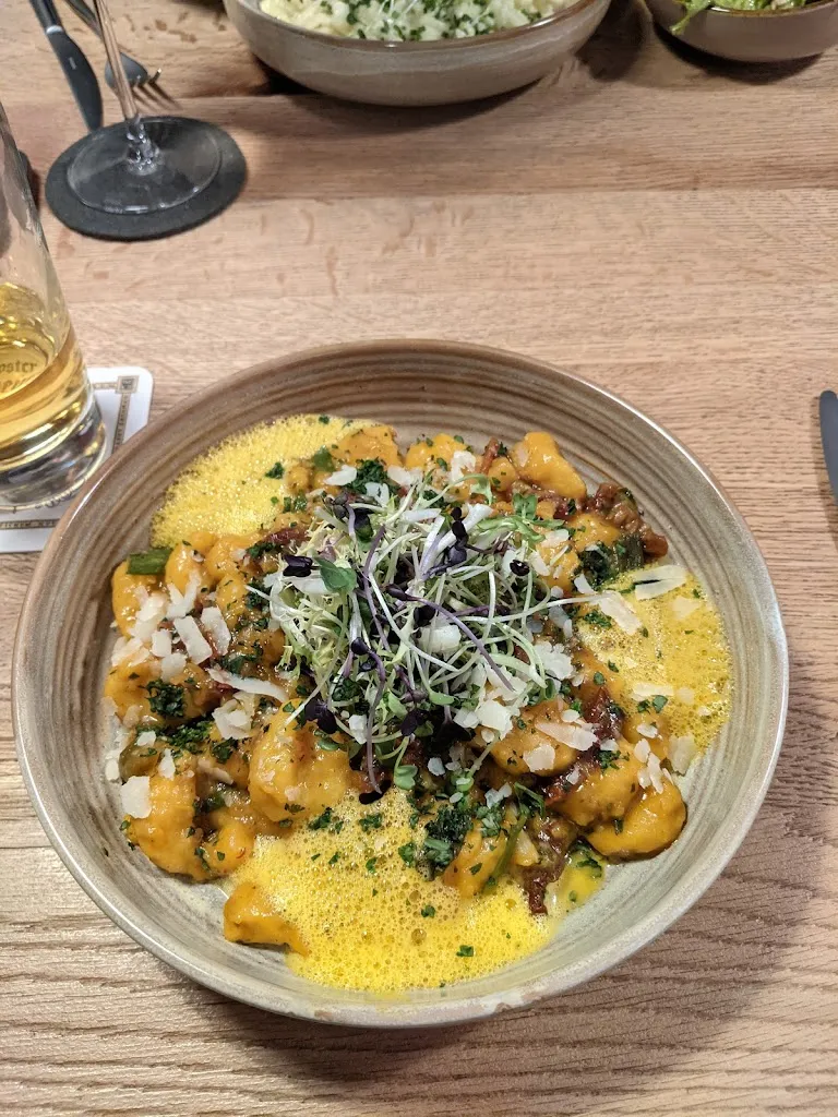 SamRoubaix __Gasthof Zur Brücke_Kaufering_review