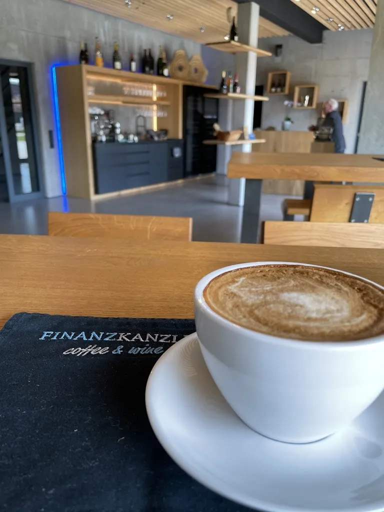 Stefan Schuderer_Coffee & Wine Auggen_Auggen_review