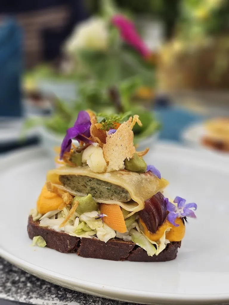 Max Hill_Café | Restaurant IM ESSZIMMER_Ditzenbach_review