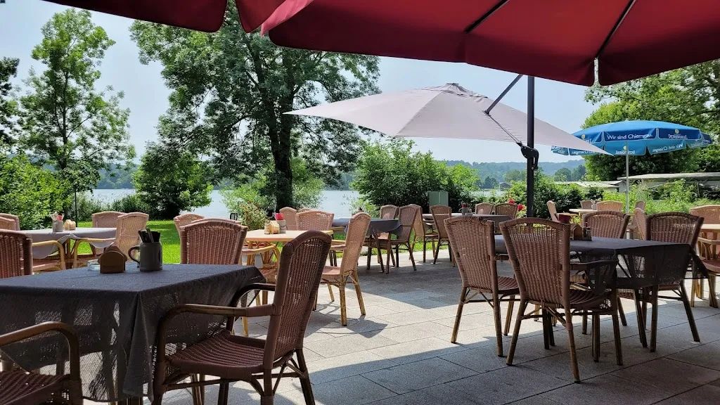 Zum alten Fährhaus_See_slider_image_1