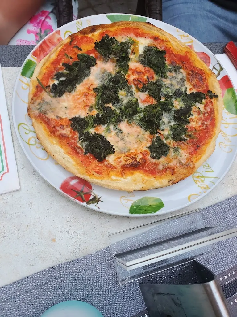 Terrell Hoult (Taco)_Pizzeria Da Gino_Kemnath_review