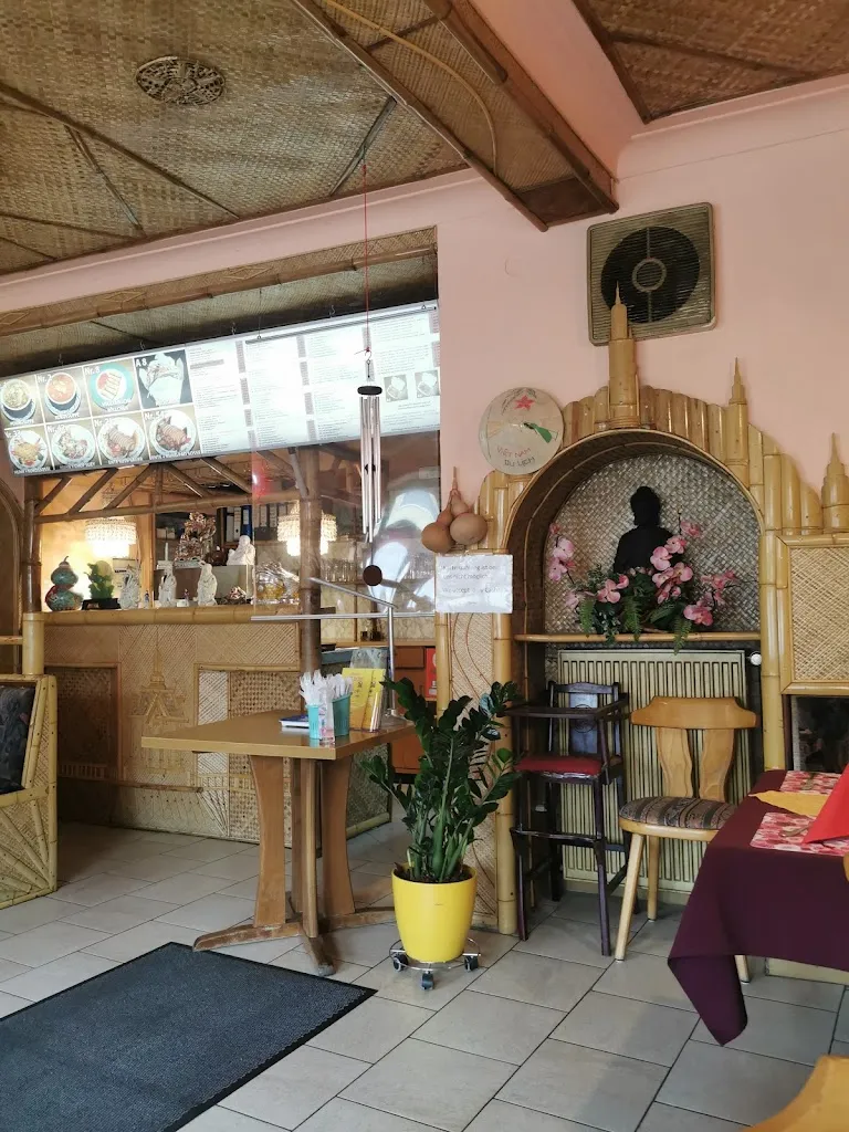 Tom Asz Marc call Sky_Restaurant Asia Mekong_Kemnath_review