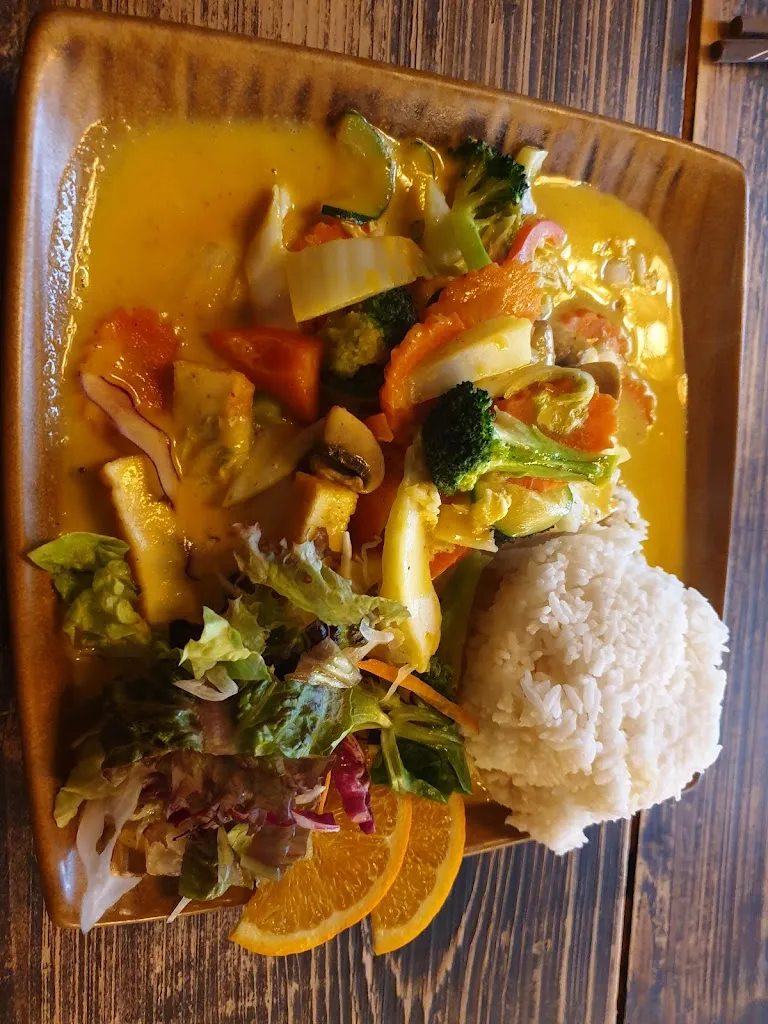 Guillermo Sanchez_Vietal Village / Göttingen_Göttingen_review