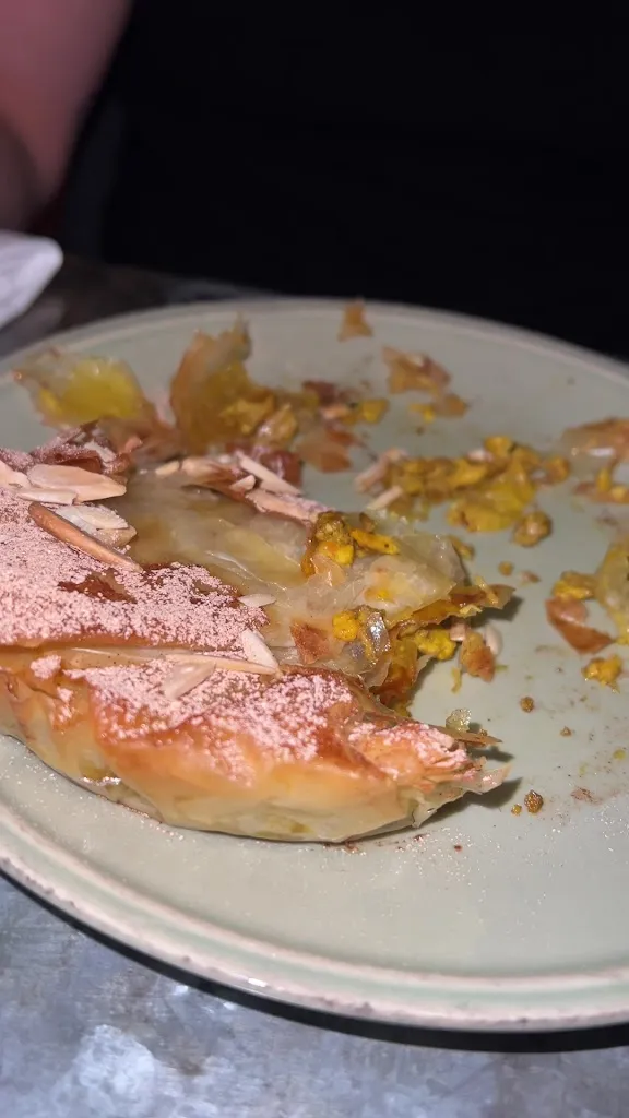 Laila Radif_East of Italy_Göttingen_review