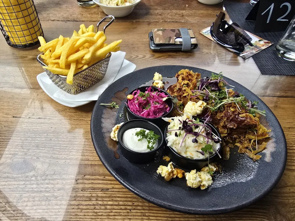 Alte Wirtschaft an der Lamitz - Bernd Neuberger_Kirchenlamitz_slider_image_3