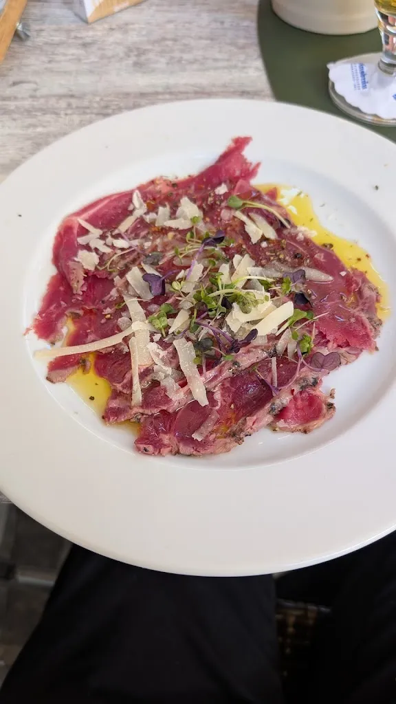 Marshall Green_STHOKA steaks & more_Karlstadt_review