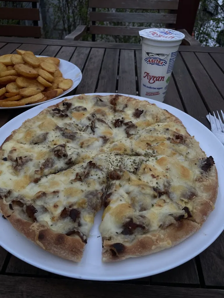 Wlad_Stern Kebaphaus Pizzeria_Karlstadt_review