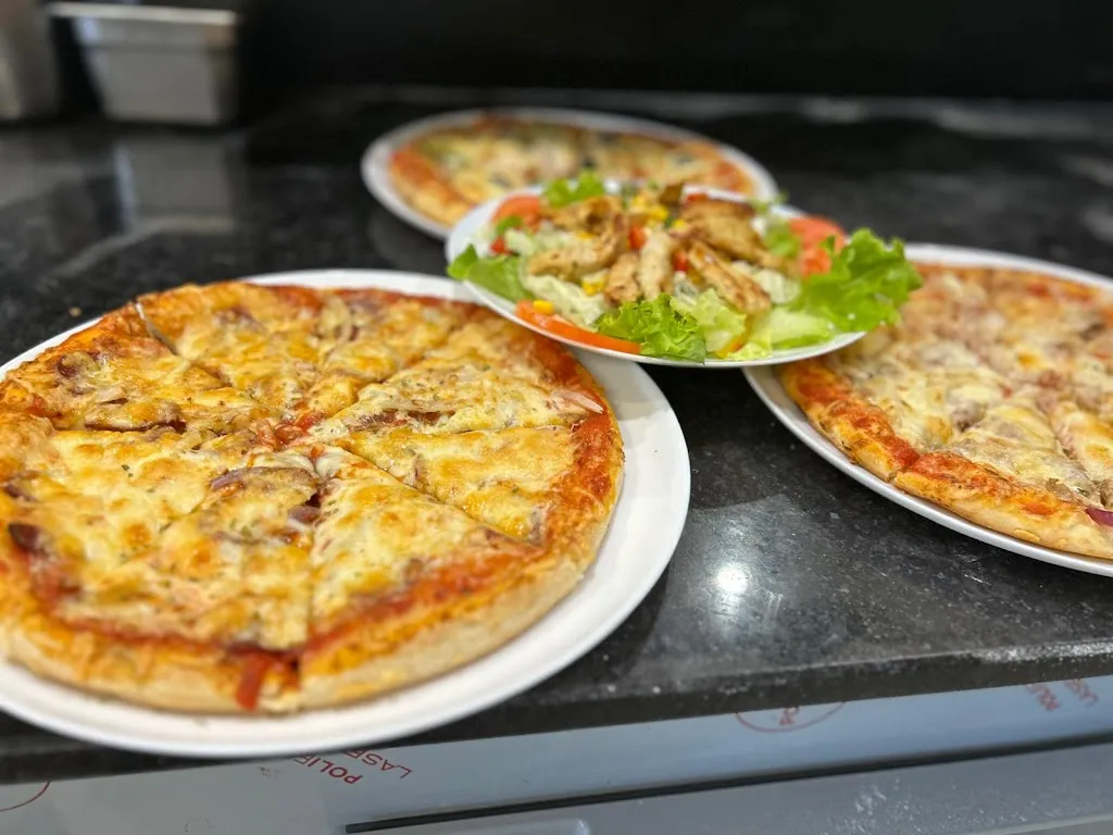 Stern Kebaphaus Pizzeria_Karlstadt_slider_image_3