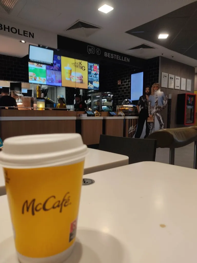 Gurdeep Singh_McDonald's_Karlstadt_avis