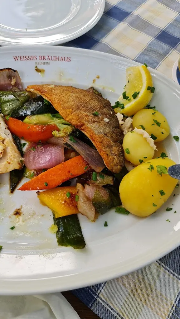 Daniel W._Weisses Bräuhaus Kelheim_Kelheim_review