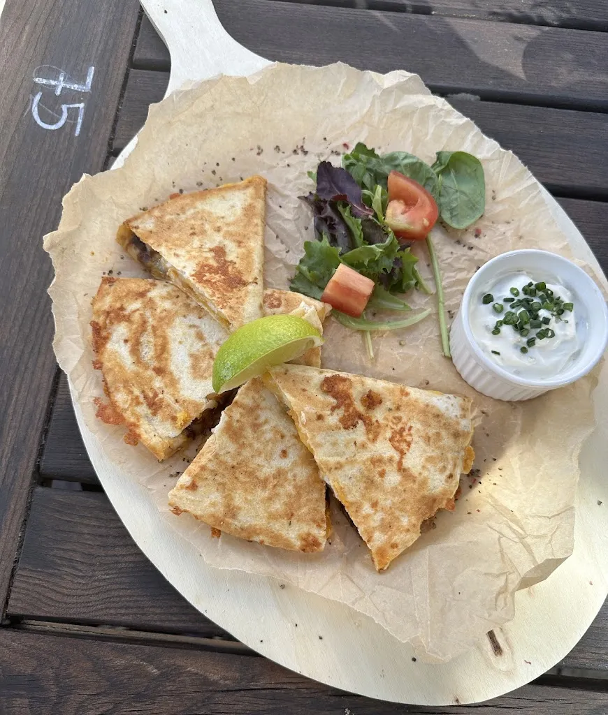 Viktorie Lenemayerová_Betyár Grillhouse - Restaurant & Bar_Kelheim_review