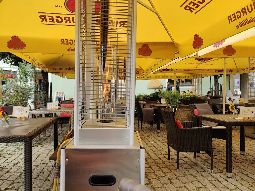 Vital Genuss Erdreichkeller restaurant in Kelheim