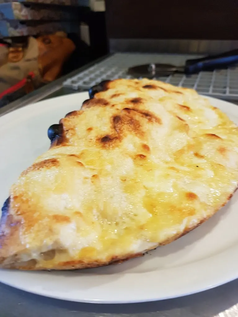 Valentinos Pizza-Grill_Kelheim_slider_image_3