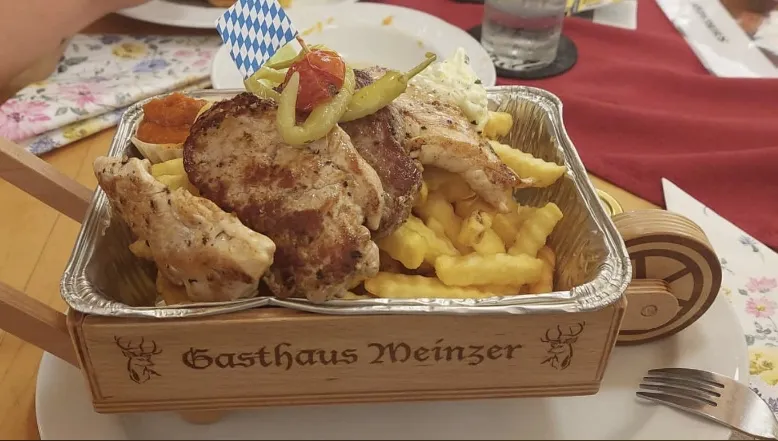 Landgasthof Meinzer_Donau_slider_image_3