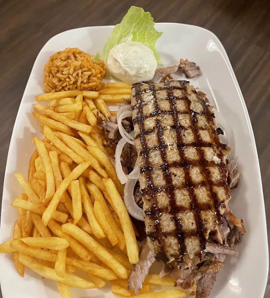 Griechisches Restaurant ATHOS_Kelheim_slider_image_3