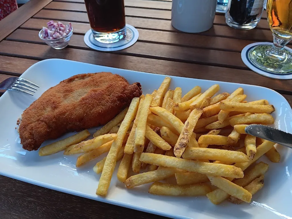 Zur Wildenburg restaurant in Kirchzell