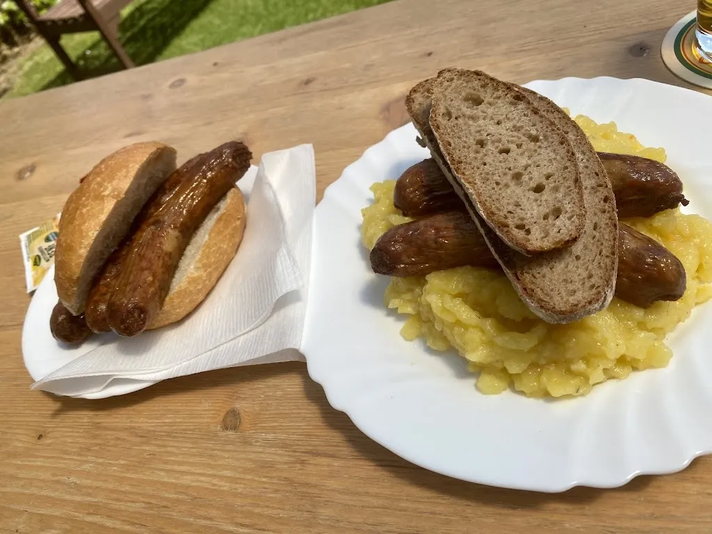 Manuela Schuster_Gasthaus zum Schellenberg_Kleinsendelbach_review