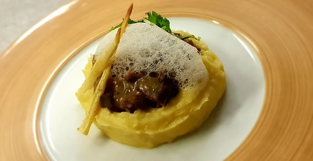 Weisser Ochse_Teck_slider_image_2