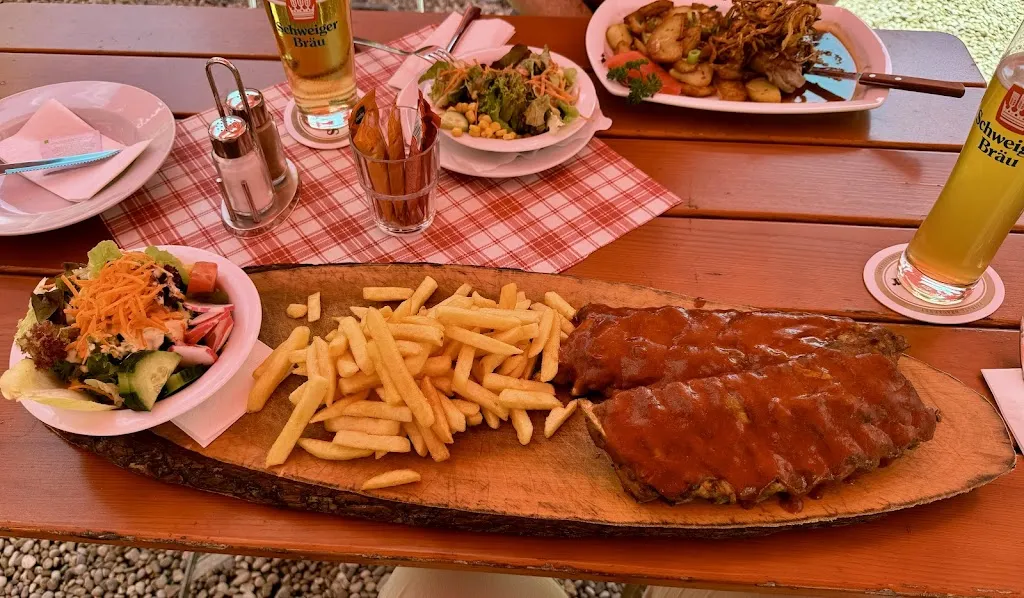 Wirtshaus zur Poinger Einkehr_Poing_slider_image_3