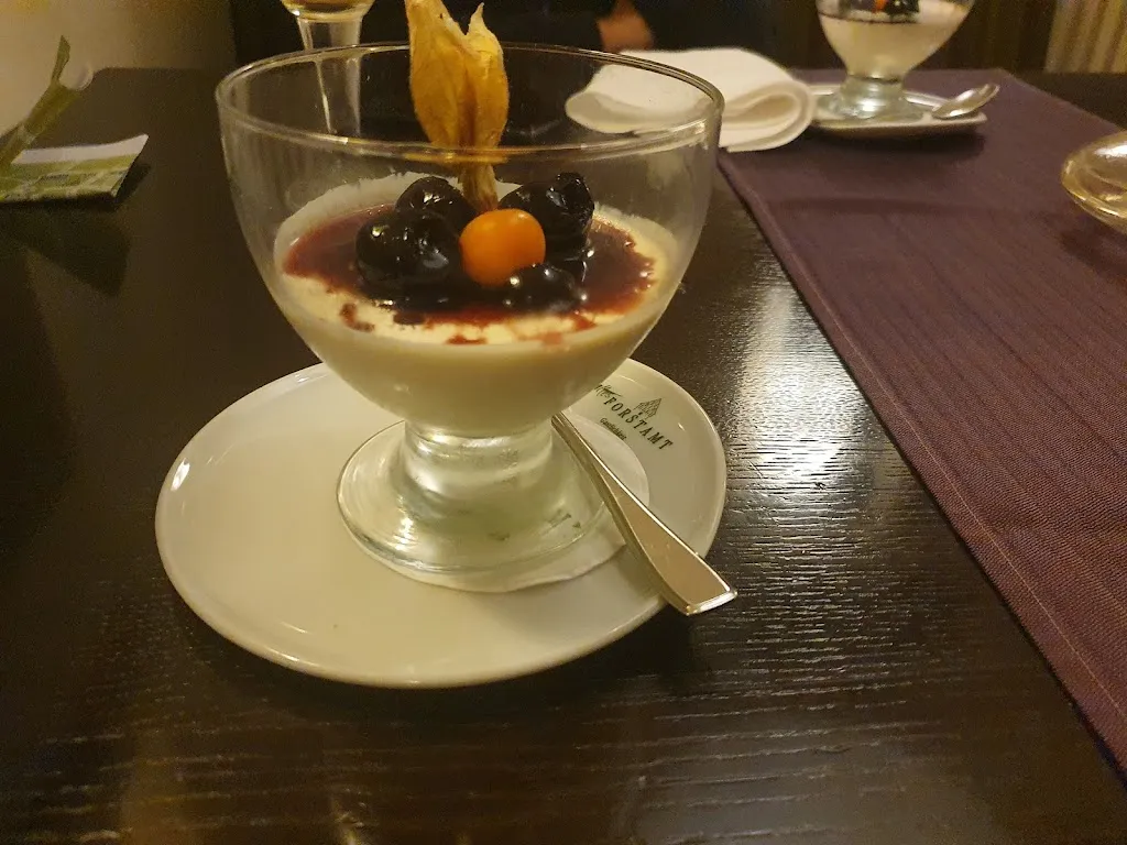 Antonio Della Gaspera_Restaurant Altes Forstamt_Teck_review