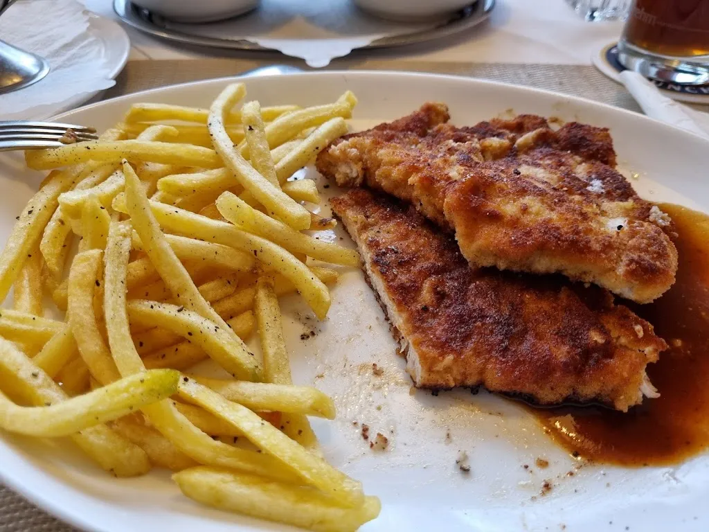 BadHans Diver_Restaurant Panorama_Teck_review