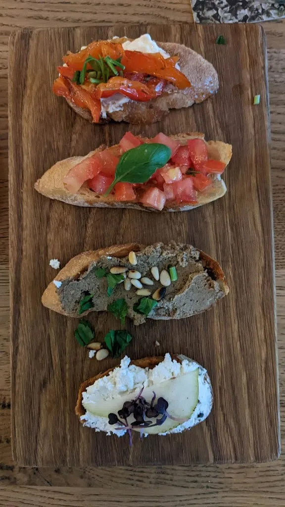 nisha kumari_UTOPIA_Kaufbeuren_review