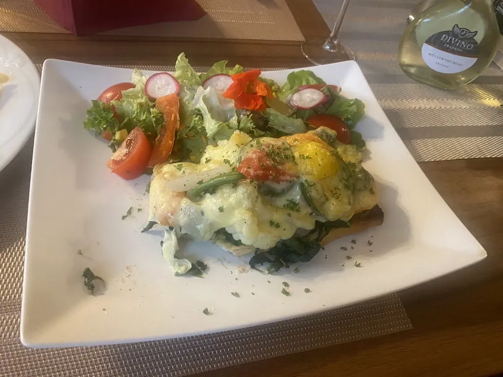 Greenpondy Baum_Restaurant Seichter - Deutsch - Biergarten_Kaufbeuren_review