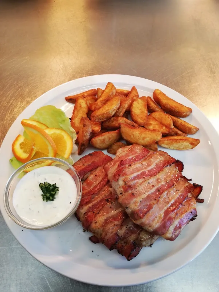 ROMI`S Märzenburg restaurant in Kaufbeuren